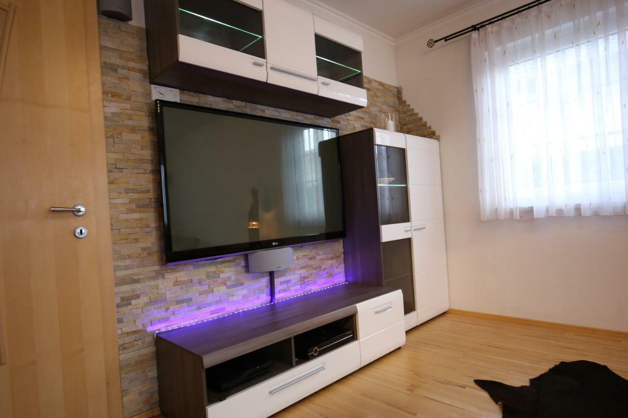אייך Villa Hasi מראה חיצוני תמונה