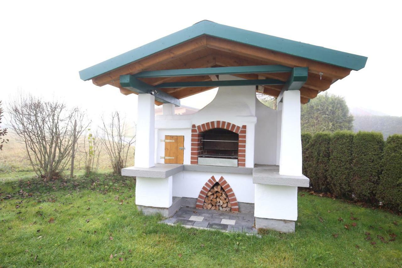 אייך Villa Hasi מראה חיצוני תמונה