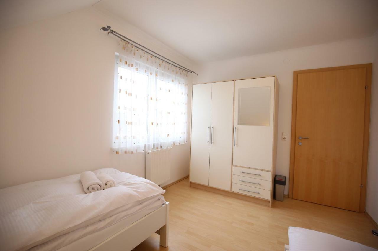 אייך Villa Hasi מראה חיצוני תמונה